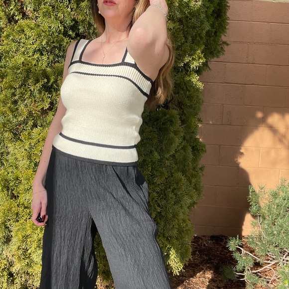 New Coastal Stripe Knit Sweater Tank - Picture 5 of 10